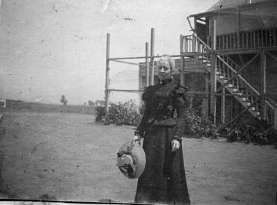 Pic, Grandma Hopkins, step-mom of Mary Roche Hopkins, out at beach hotel, near San Francisco